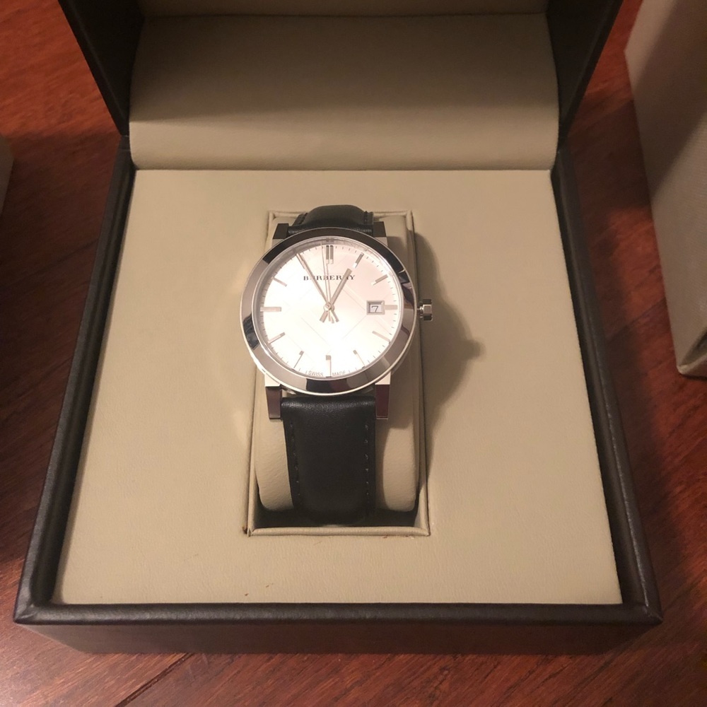 Burberry Unisex Watch 38mm in size